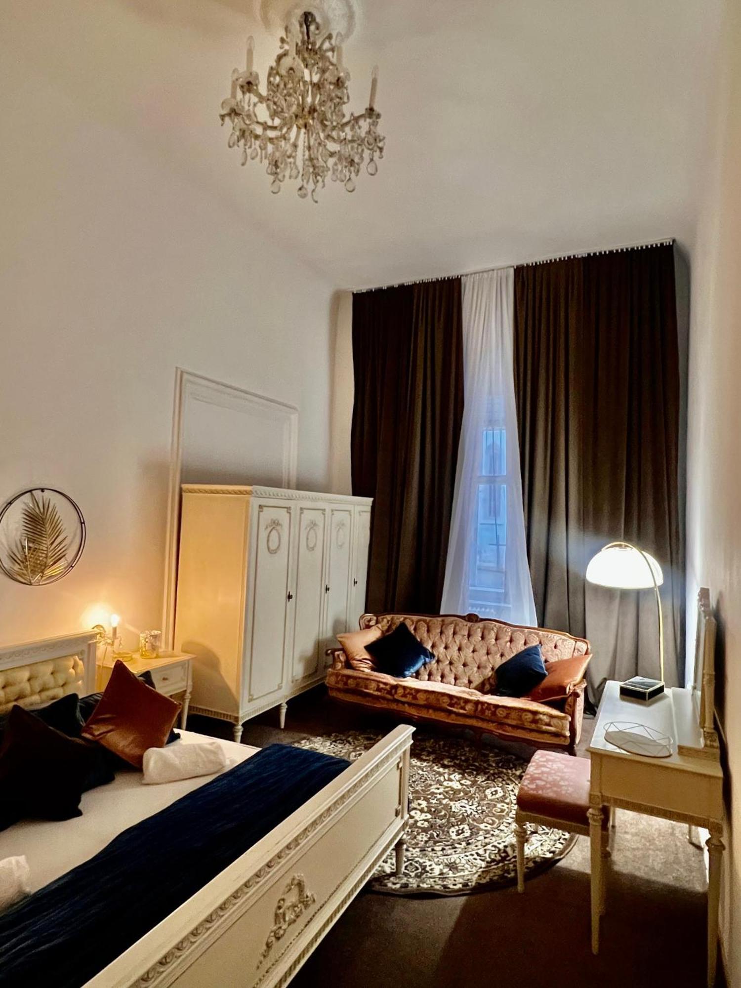 Ferienwohnung Csaky Palace Bratislava 1 Exterior foto